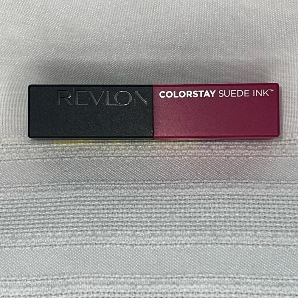 Revlon ColorStay‎ Suede Ink - 010 Tunnel Vision- 0.17 Oz NEW SEALED